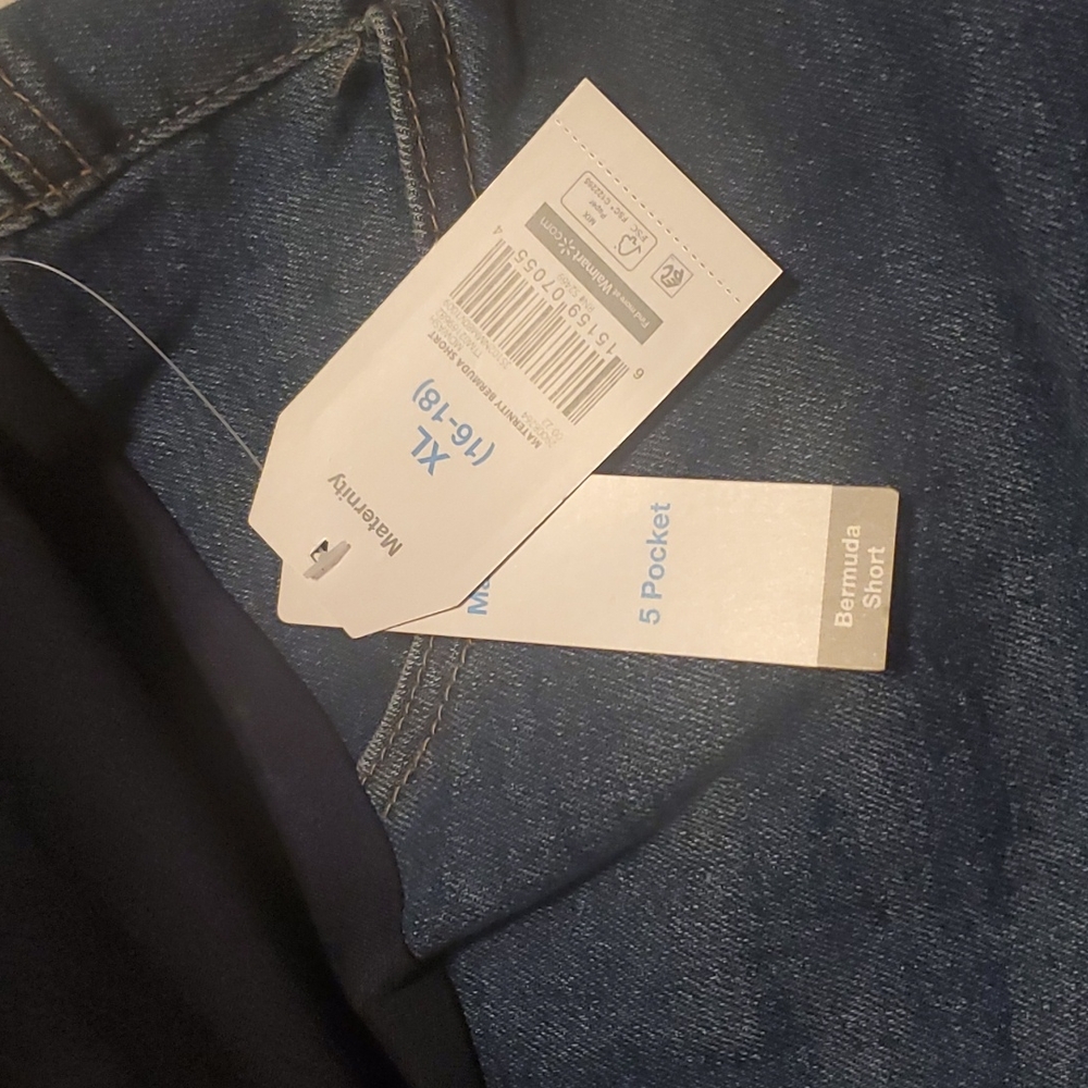 Maternity Bermuda shorts women's size XL - Picture 3 of 4